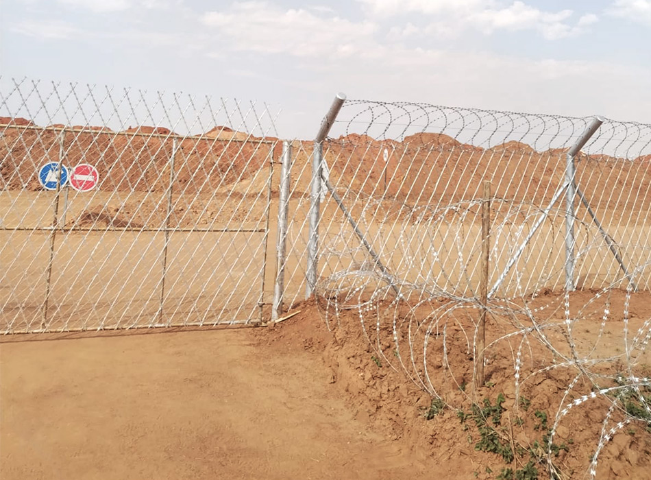 Posts for Razor Wire Mesh - Image 5